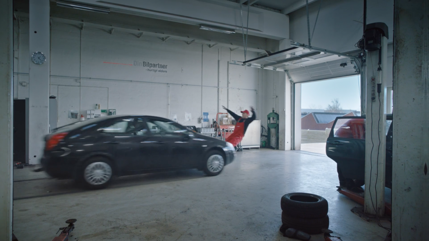 Billede af reklamevideo fra din bilpartner som Adtention har lavet