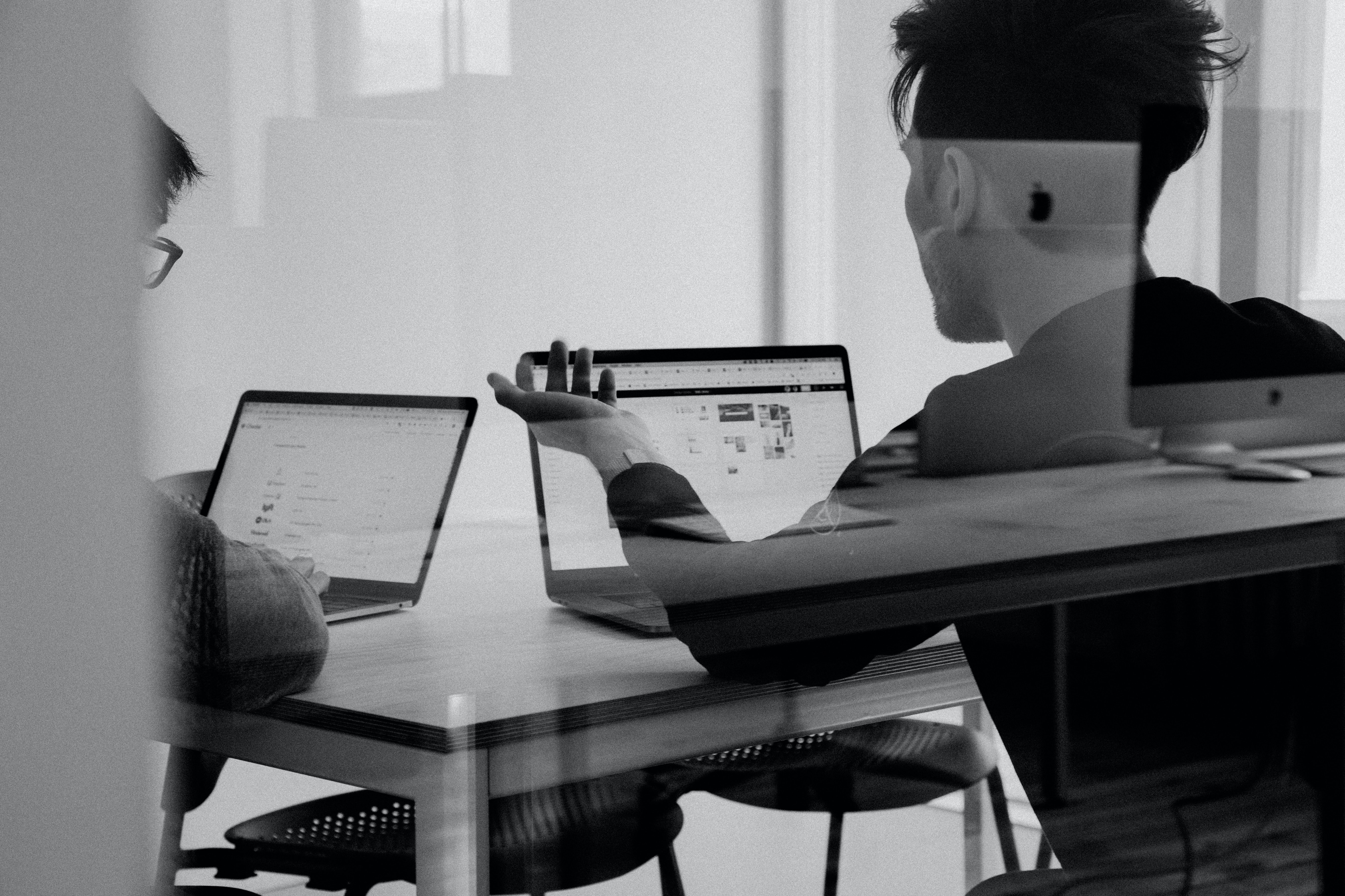 b2b marketing billede mødelokale